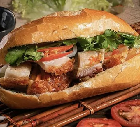 Hình ảnh Bánh mì Heo Quay