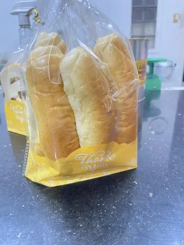 Hình ảnh bánh mì que sữa tươi 