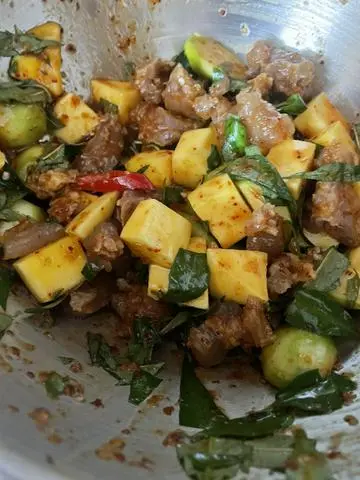 Hình ảnh Gân Bò Sốt Thái