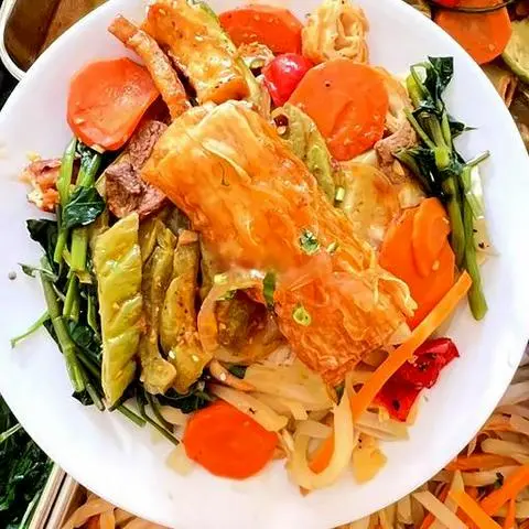 Hình ảnh Cơm chay đậu hũ ky