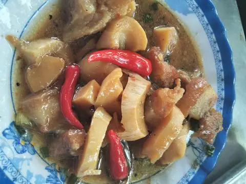 Hình ảnh cơm thịt kho măng 