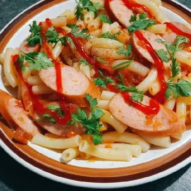 Hình ảnh Nui Xào Xúc Xích