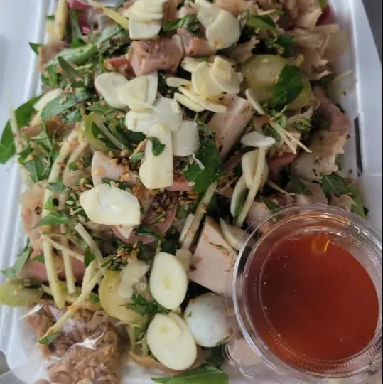 Hình ảnh Tré trộn tai heo 3