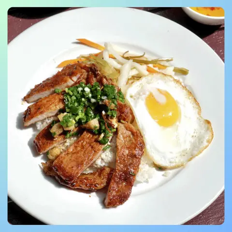 Hình ảnh CƠM TẤM SƯỜN Trứng SIÊU NGON + kèm canh