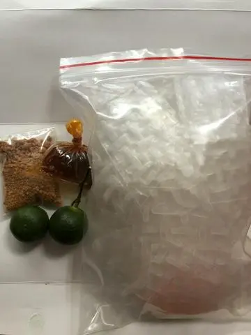 Hình ảnh Bánh tráng muối tỏi