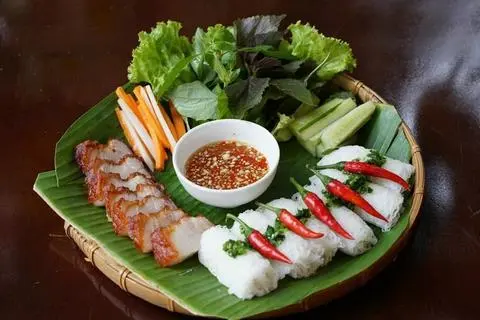 Hình ảnh Bánh hỏi heo quay