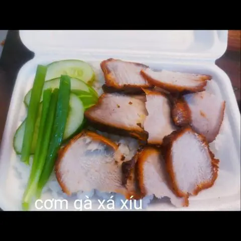 Hình ảnh cơm xá xíu+sâm bí đao hạt chia