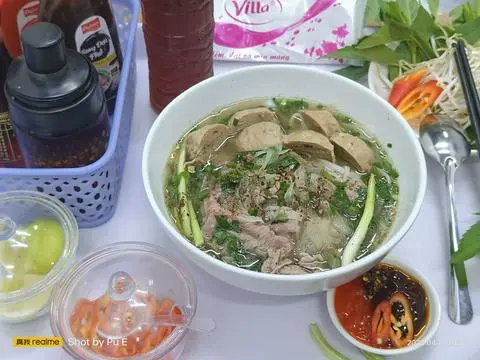 Hình ảnh Phở tái - bò viên