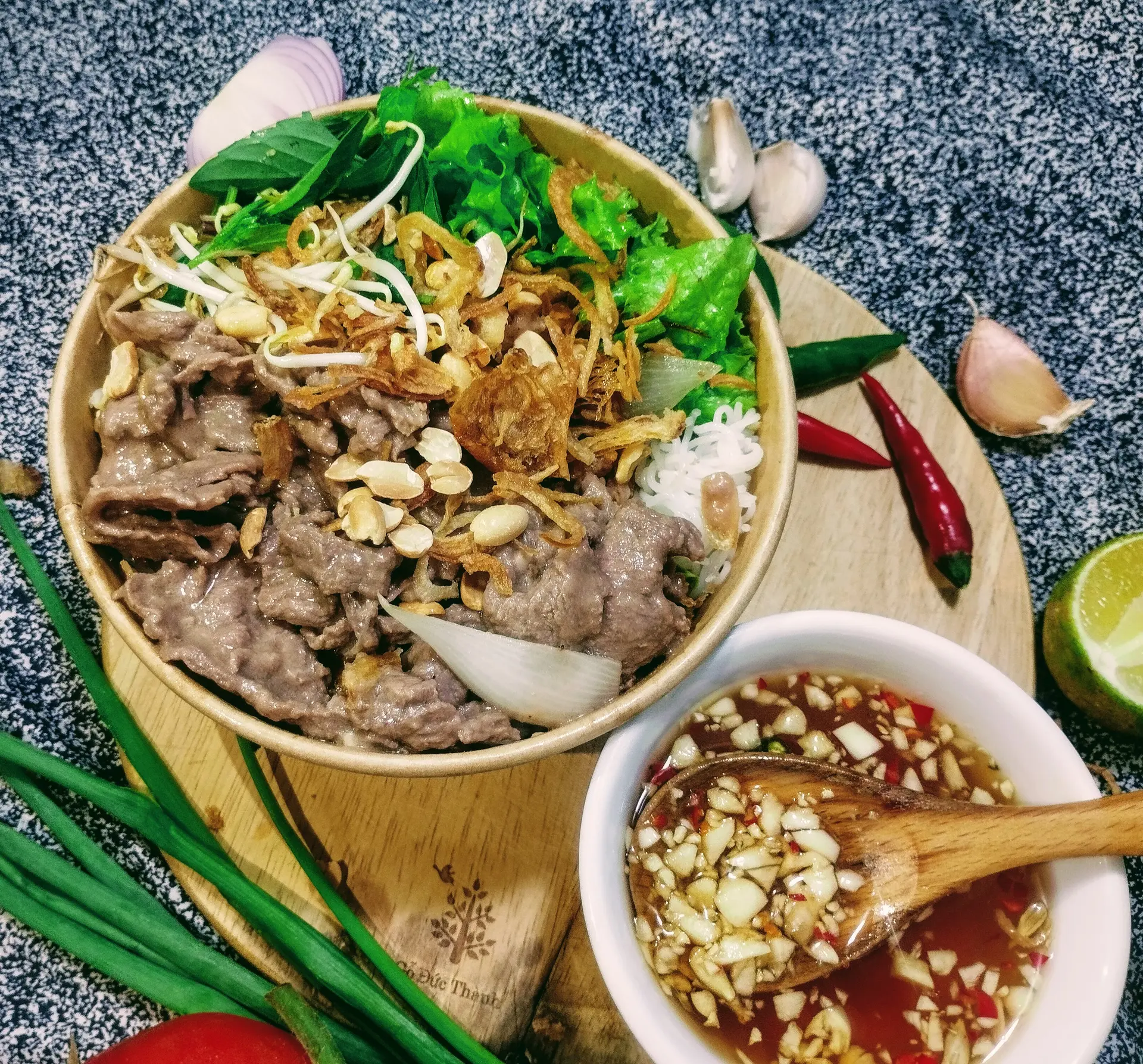 Hình ảnh BBX Bún trộn thịt bắp bò xào - Mắm Tỏi Ớt chua ngọt