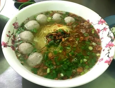 Hình ảnh Hủ tiếu mì hoành thánh +bò viên