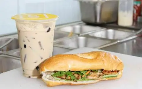 Hình ảnh Bánh Mì Thập Cẩm  & Trà Tắc