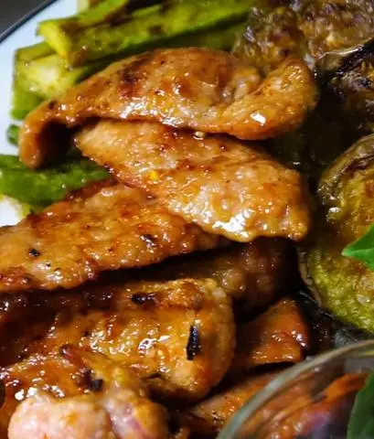 Hình ảnh Vú heo nướng chao