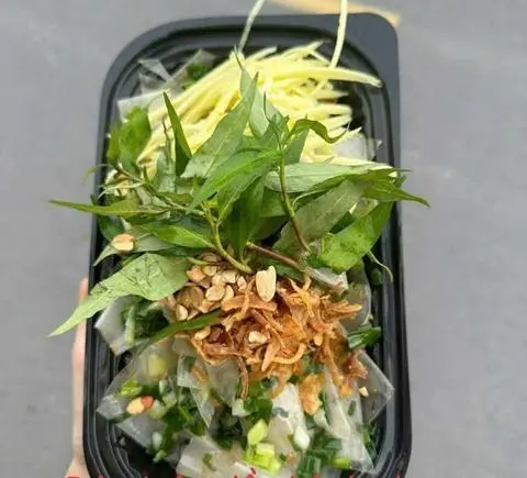 Hình ảnh Bánh tráng phơi sương dẻo trộn mỡ hành
