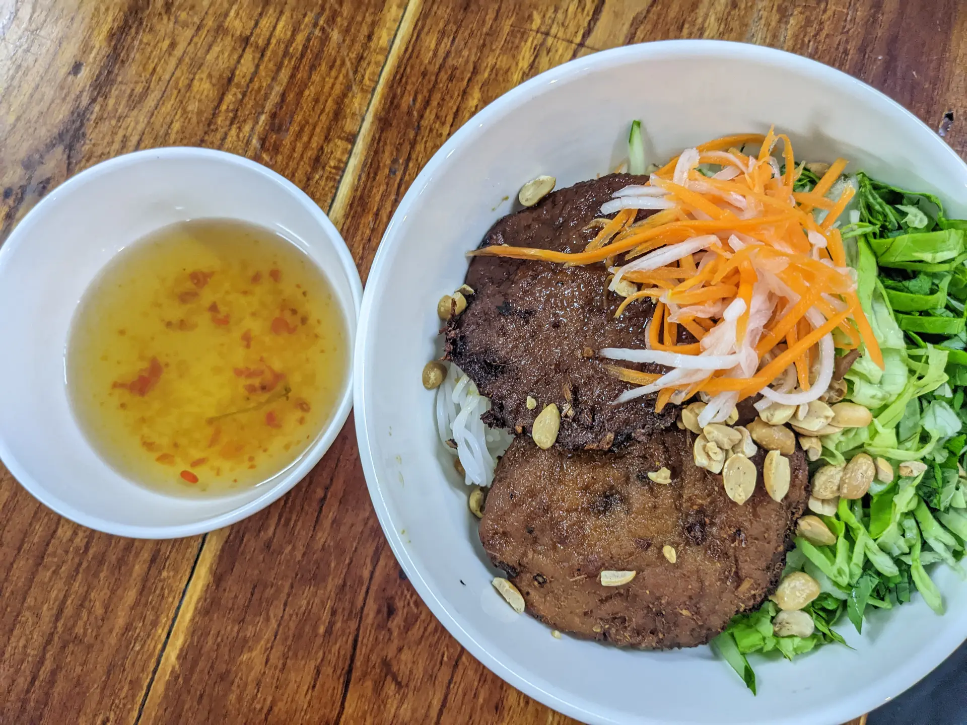 Hình ảnh bún thịt nướng chay