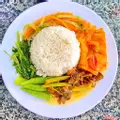 Hình ảnh Combo cơm sườn dừa ram chay kèm 1 chai nước