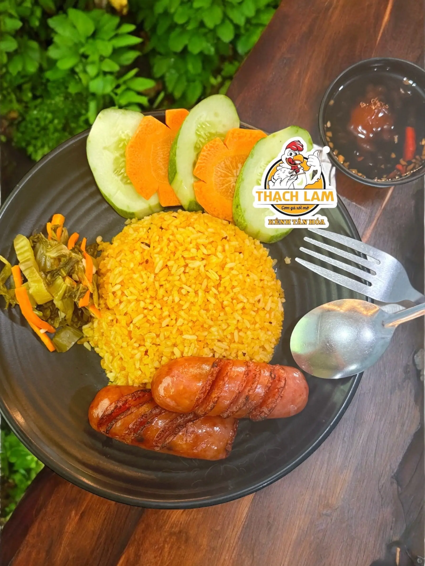 Hình ảnh Cơm 2 lạp xưởng tươi
