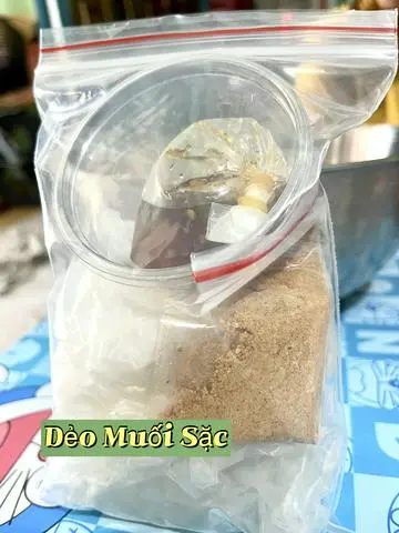 Hình ảnh Bánh Tráng Dẻo Muối Sặc