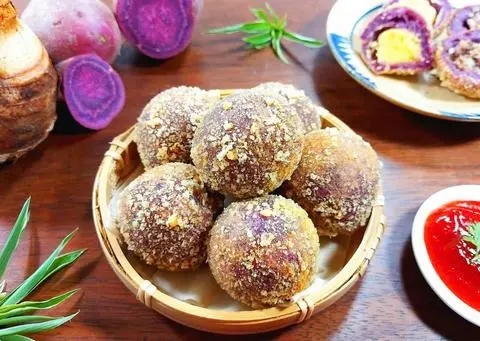 Hình ảnh Khoai môn đậu đỏ matcha phô mai