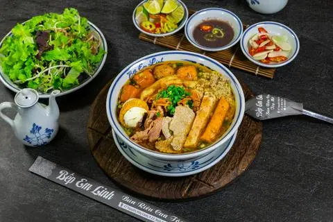 Hình ảnh Bún riêu cua tóp mỡ đặc biệt
