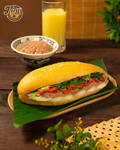 Hình ảnh Bánh mì pate Cột Đèn