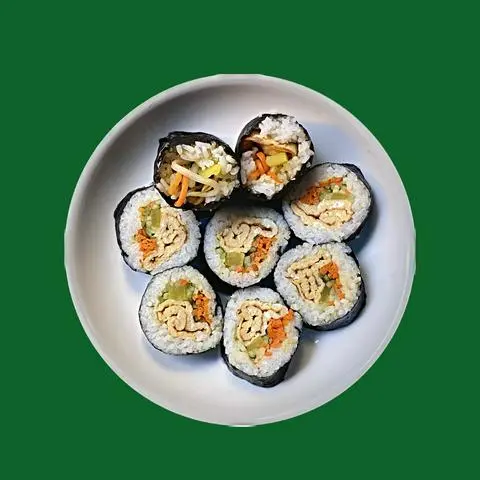 Hình ảnh Kimbap Cuộn Thịt Heo 