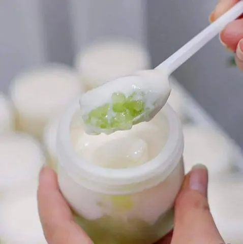 Hình ảnh Sữa Chua Cốm dẻo