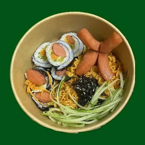 Hình ảnh Mì Trộn Sốt Hàn Mix Gà Viên 