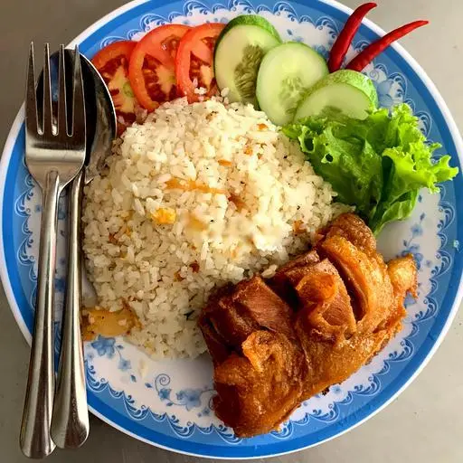 Hình ảnh Cơm chiên má đùi xối mỡ