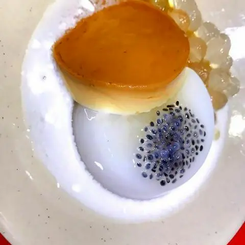 Hình ảnh Chè rau câu bánh flan sữa dừa