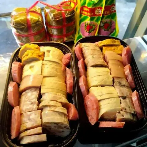 Hình ảnh Dĩa Mix 5 Loại Giò Chả - Nem 500Gr