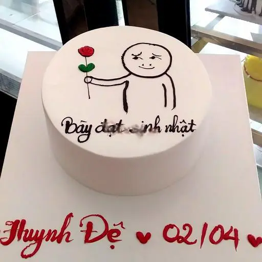 Hình ảnh Bánh Kem Bày Đặt Sinh Nhật
