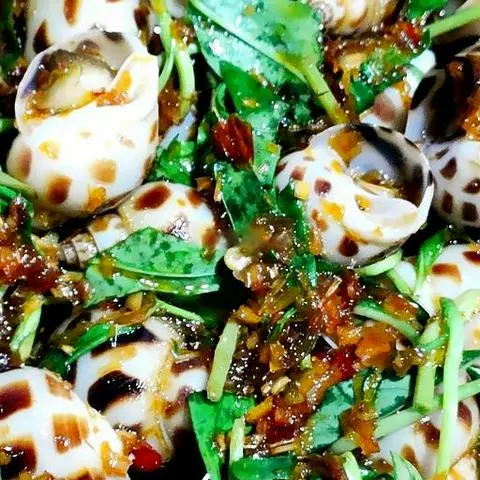 Hình ảnh Ốc hương xào tỏi