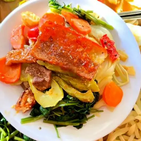 Hình ảnh Cơm chay heo quay ram ,(1 miếng hoặc 1 cục theo ngày )