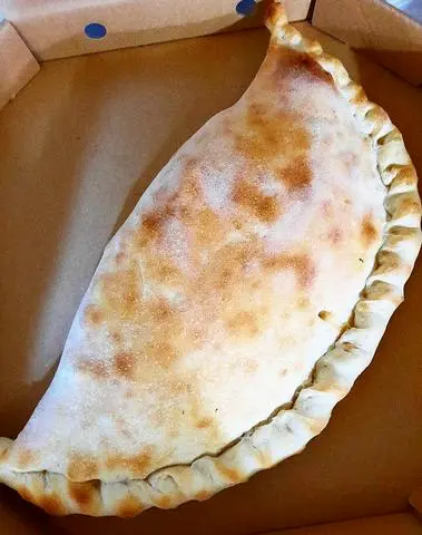 Hình ảnh Calzone Bacon Mushroom - L