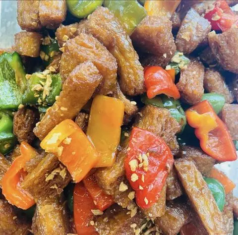 Hình ảnh [Món Chay] Cơm Sườn Non chay xào chua ngọt, đậu hũ chiên sả