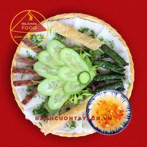 Hình ảnh Bánh Hỏi Thịt Lụi Bò Cuốn Lá Lốt