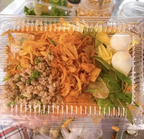 Hình ảnh Bánh Tránh Tóp Mỡ Thịt Bằm