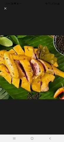 Hình ảnh Gà ủ muối hoa tiêu nguyên con cắt sẵn + Coca