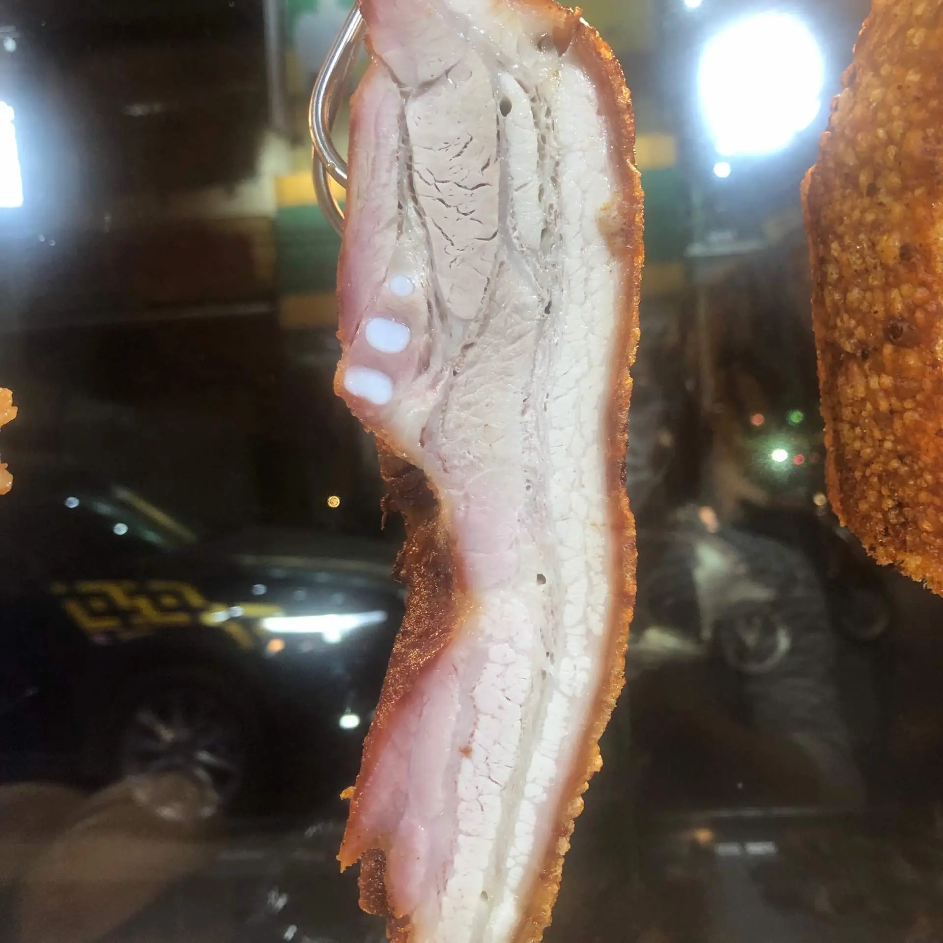 Hình ảnh Heo Quay (Ba Rọi Rút Sườn) - Nửa ký (Nguyên Miếng)