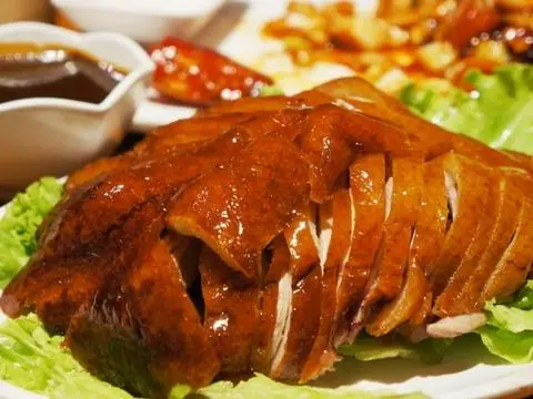 Hình ảnh Vịt quay mật ong - nửa con