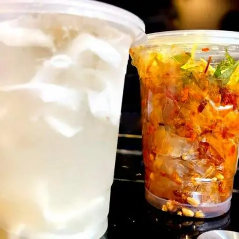 Hình ảnh Combo Dừa & Bánh Tráng 
