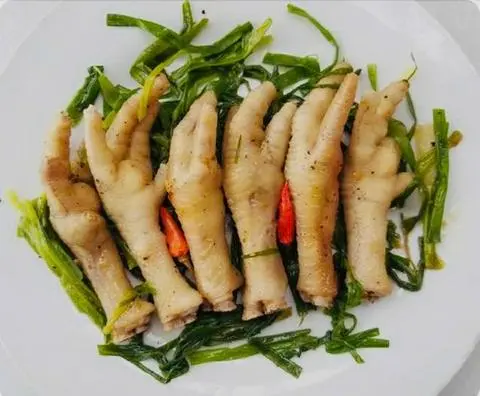 Hình ảnh chân gà hấp hành 