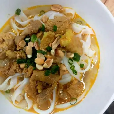 Hình ảnh Mì Quảng thịt trứng