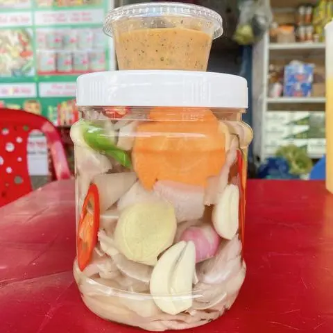 Hình ảnh  tai heo ngâm chua ngọt (90%) 