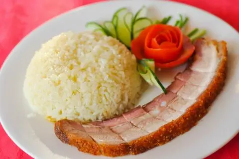 Hình ảnh Cơm Thịt heo quay