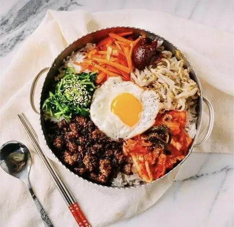 Hình ảnh Cơm trộn Hàn Quốc
