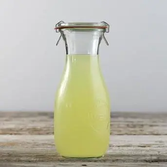 Hình ảnh Nước Whey sữa chua chai 1L