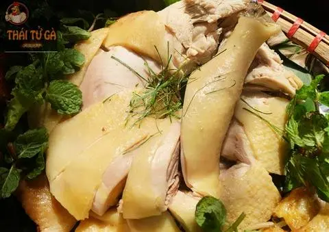 Hình ảnh Cơm gà ta chặt ( cánh gà)
