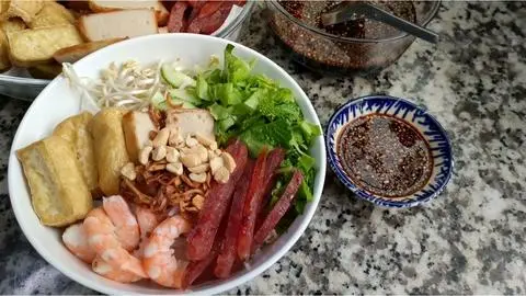 Hình ảnh Bún nước tương đặc biệt