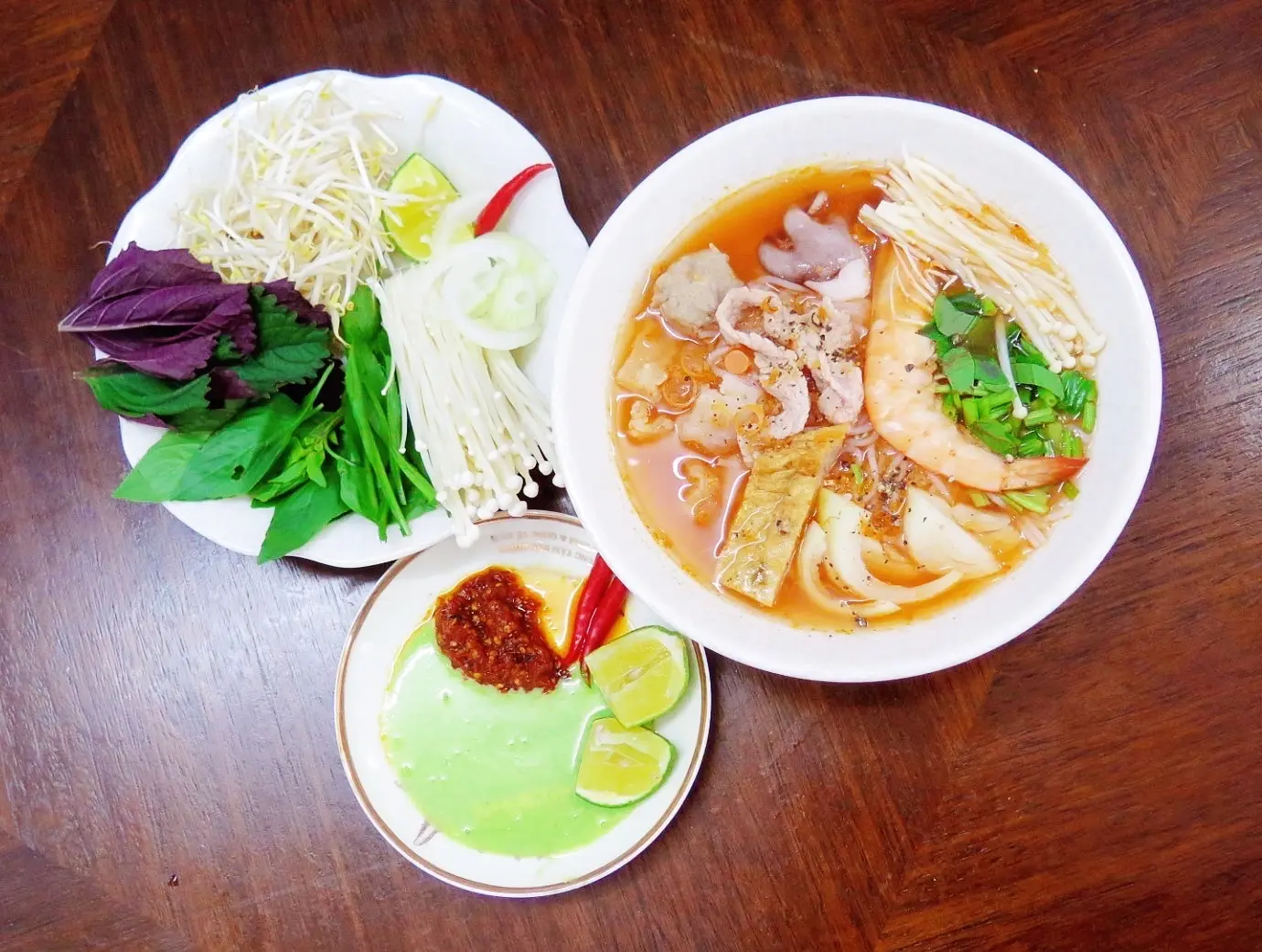 Hình ảnh Bún tomyum